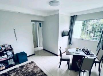 Foto 01 · Apartamento de 2 Quartos Reformado na Avenida Aliomar Baleeiro - Imperdível Oportunidade em Jardim N
