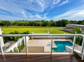 Casa de 4 quartos, Foz do Iguaçu · Sobrado com 3 Suítes + Escritório no Condomínio Terras Alpha – Foz do Iguaçu