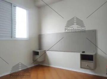 Foto 01 · Apartamento à venda em Santo André-SP, Santa Terezinha: 1 quarto, 1 sala, 1 banheiro, 33m² de área!