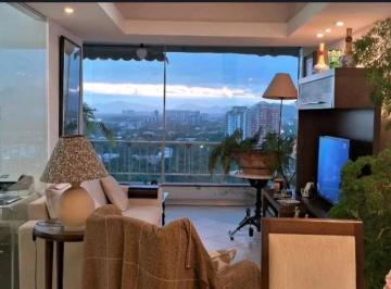 Apartamento de 2 quartos, Rio de Janeiro · Barra da Tijuca|Parque das Rosas: Apartamento 2 quartos 1 suite, andar alto, reformado.