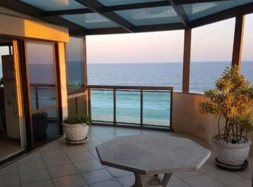 Apartamento de 3 quartos, Rio de Janeiro · Barra da Tijuca|Av. Lúcio Costa: Cobertura 225m2 - 3 suítes Varandão fontal ao mar.