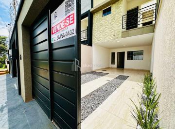 Casa · 99m² · 3 Quartos · 3 Vagas · Sobrado pronto para morar no Minha Casa Minha Vida | 3 quartos com suíte em Goiânia
