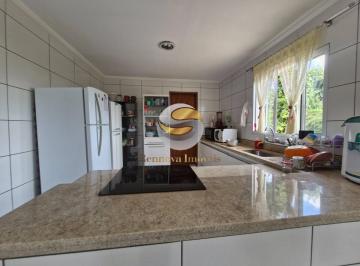 Casa · 276m² · 6 Quartos · 8 Vagas · Sobrado Espaçoso com 6 Quartos e 8 Vagas no Jardim Colibri, Embu das Artes