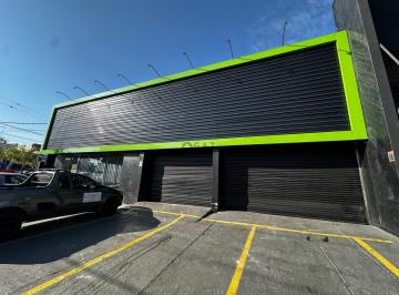 Foto 04 · Salão Comercial para Locação em Sorocaba-SP, bairro Alem Ponte: 1 sala, 4 banheiros, 7 vagas - 600m²