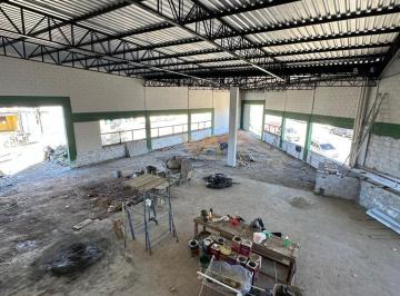 Comercial · 800m² · 2 Quartos · 3 Vagas · Galpão Comercial para Locação com 800m² em Mogi das Cruzes