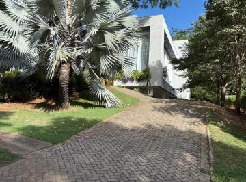 Imagem 1 · Sobrado Espetacular no Residencial Aldeia do Vale — 4 Suítes, Piscina | 583m²