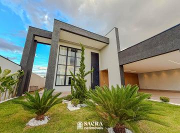 Casa de 4 quartos, Park · Casa de Alto Padrão no Residencial Palmares - Park Way, Quadra 3, com 4 Suítes e Área de Lazer