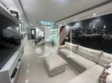 Casa · 233m² · 3 Quartos · 7 Vagas · Casa sobrado de 233m², 3 Suítes e 7 Vagas no Jardim Anália Franco.