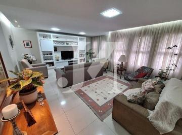Casa · 270m² · 3 Quartos · 3 Vagas · Sobrado Padrão de 270m², 3 Dormitórios, sendo 1 Suíte e 3 Vagas na Vila Carrão