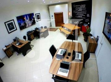 Comercial · 400m² · 3 Quartos · 2 Vagas · Prédio Comercial e Residencial de 668m², com 3 Suítes