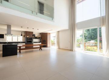 Casa · 776m² · 4 Quartos · 2 Vagas · Pé-direito duplo. Nunca esquerdo.