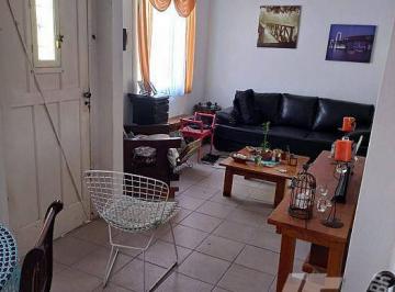 Casa · 138m² · 2 Quartos · 2 Vagas · Sobrado à venda no bairro Areal em Pelotas/RS