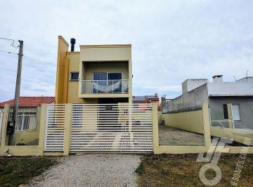 Casa · 143m² · 2 Quartos · 1 Vaga · Sobrado à venda no bairro Laranjal em Pelotas/RS