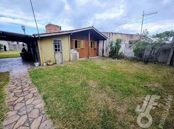 Casa · 77m² · 2 Quartos · 2 Vagas · Casa à venda no bairro Laranjal em Pelotas/RS