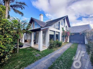 Casa · 284m² · 3 Quartos · 2 Vagas · Sobrado à venda no bairro Laranjal em Pelotas/RS