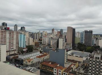 Apartamento de 2 quartos, Curitiba · Apartamento 02 dormitórios , bairro Centro 041 9971 04652