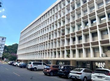 Apartamento de 3 quartos, Brasília · SQS 304 - Planta clássica, excelente localização e potencial para um projeto personalizado