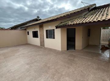 Casa de 3 quartos, Itanhaém · Sua casa na praia somente a 300 metros do mar