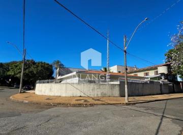 Casa · 184m² · 4 Quartos · 3 Vagas · Casa comercial à venda no bairro Jardim Santa Genebra II em Campinas - SP