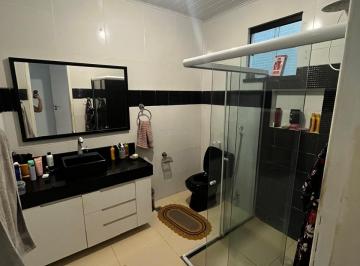 Casa · 3 Quartos · 1 Vaga · Casa à venda - em Aruana