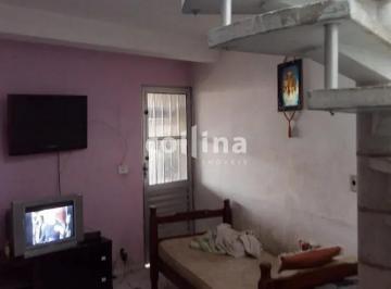 Casa de 3 quartos, Carapicuíba · Casa em Cidade Ariston Estela Azevedo, Carapicuíba/SP de 70m² 3 quartos à venda por R$ 300.000,00
