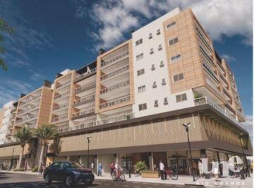 Fachada das lojas · Sala Comercial no Cassino
