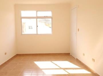 Apartamento de 2 quartos, Curitiba · Apto 2 Quartos| Reformado| Garagem| Face Norte ensolarado| Aceita Financiamento