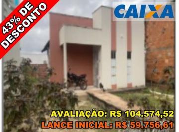 Casa de 2 quartos, Altos · Casa com 254,8m² de área de terreno e 53,6m² de área privada - Altos/PI