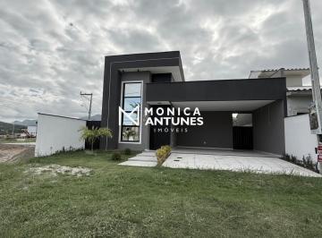 Casa · 216m² · 3 Quartos · 2 Vagas · Casa com 3 Quartos, Suíte, Área Gourmet no Condomínio Vitória dos Anjos | Caxito