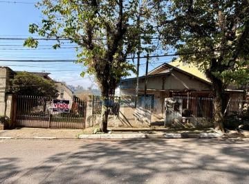 Foto 09 · Imperdível Casa à Venda no Centro de Embu das Artes-SP: 2 Quartos, 1 Sala, 1 Banheiro, 1 Vaga, 91m²