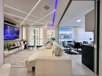 1 · Apartamento com 140 m², 3 quartos sendo 3 suítes à venda no bairro Meia Praia.