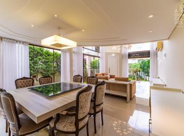 Casa · 550m² · 4 Quartos · 6 Vagas · Caa em Condomínio no West Side, 4 Suítes, 6 Vagas, Churrasqueira, Piscina, Campo Comprido, Curitiba.