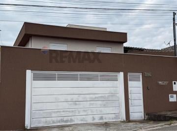 Casa · 220m² · 3 Quartos · 2 Vagas · Casa dos Sonhos em Jardim Vista Alegre, SP!