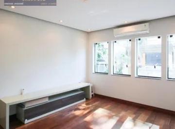 Casa · 144m² · 3 Quartos · 3 Vagas · Sobrado à venda no Planalto Paulista com 3 dormitórios