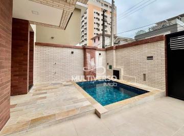 Casa · 234m² · 4 Quartos · 2 Vagas · Casa isolada com 4 suítes - com banheiro de hidromassagem