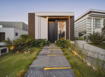 Casa · 420m² · 4 Quartos · Casa à venda - em Alphaville