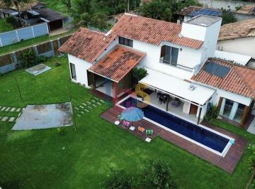 Casa · 170m² · 3 Quartos · Vendo Casa de Alto Padrão com 3 Suítes e Piscina