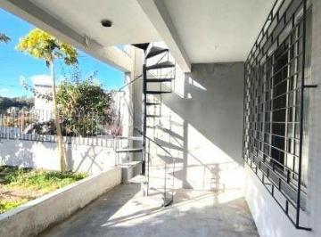 Casa · 121m² · 3 Quartos · 2 Vagas · Casa sobrado no bairro Jardim do Salso DESOCUPADA