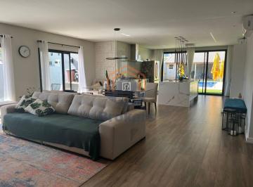 Casa · 280m² · 3 Quartos · 4 Vagas · Casa em Estância Santa Maria do Portão - Atibaia