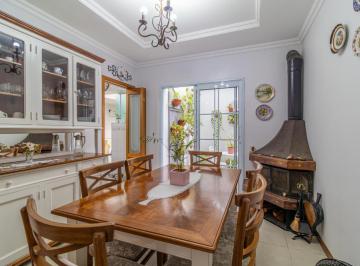 4240aabf-076b-4d2f-a60f-bdd1e2a1bb7f.jpeg · Casa no condomínio Condomínio Vila Hípica para venda com 4 quartos, sendo 2 suítes, 151m²