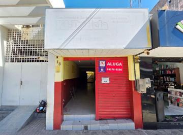 Comercial · 200m² · Espaçoso Ponto Comercial Para Locação - Centro - Crato/CE