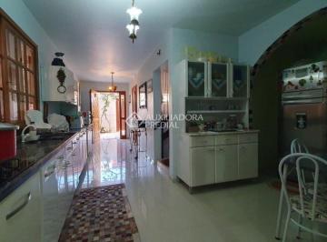 Casa · 154m² · 3 Quartos · 2 Vagas · Casa de 3 dormitórios no bairro Cristal