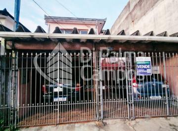 Casa · 90m² · 3 Quartos · 2 Vagas · Casa à venda com 90m², 3 quartos e 2 vagas no bairro Vila das Mercês