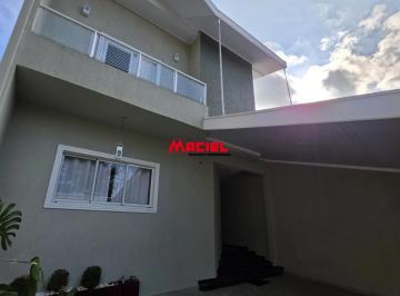 Casa · 135m² · 3 Quartos · 3 Vagas · Sobrado Completo no Vista Verde com Piscina, Área Gourmet e Suíte com Closet