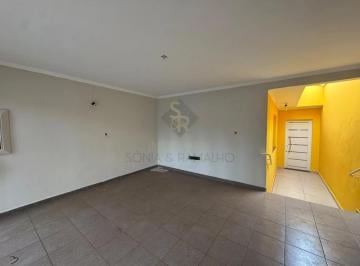 Casa · 179m² · 3 Quartos · 2 Vagas · Casa para locação e venda com 03 dormitórios, sendo 02 suítes, no bairro Santa Cruz do José Jacques,