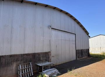 Comercial · 800m² · 4 Vagas · Excelente barracão para locação na BR-317, km 8, em frente ao Aeroporto de Maringá e ao lado da Merc