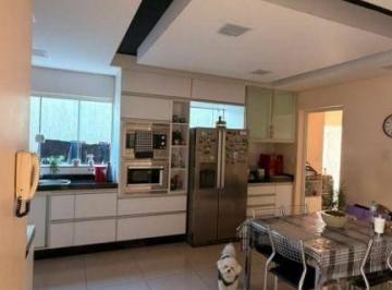 c94c96fc1520932e1b1744312cd58f4d913a0689 · Sobrado com 5 dormitórios à venda, 425 m² por R$ 1.900.000 - Centro - Itajubá/MG