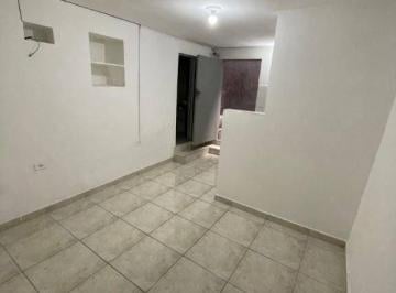 0d20efc3d48574e35625b29b429b64b20e1962d5 · Casa com 1 dormitório para alugar por R$ 650,00/mês - Jardim Esmeralda - São Paulo/SP