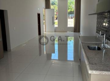Foto 01 · Casa em condomínio: 2 quartos, 2 suítes, 2 salas, 3 banheiros, 2 vagas de garagem, 250m² em Sorocaba