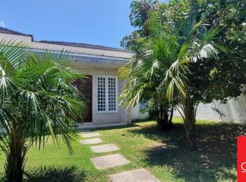 Casa · 350m² · 3 Quartos · Casa Padrão em CAMAÇARI
